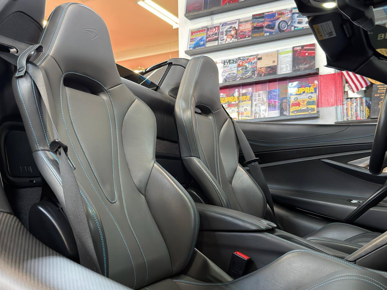 Used 2020 McLaren 720S Luxury photo 30