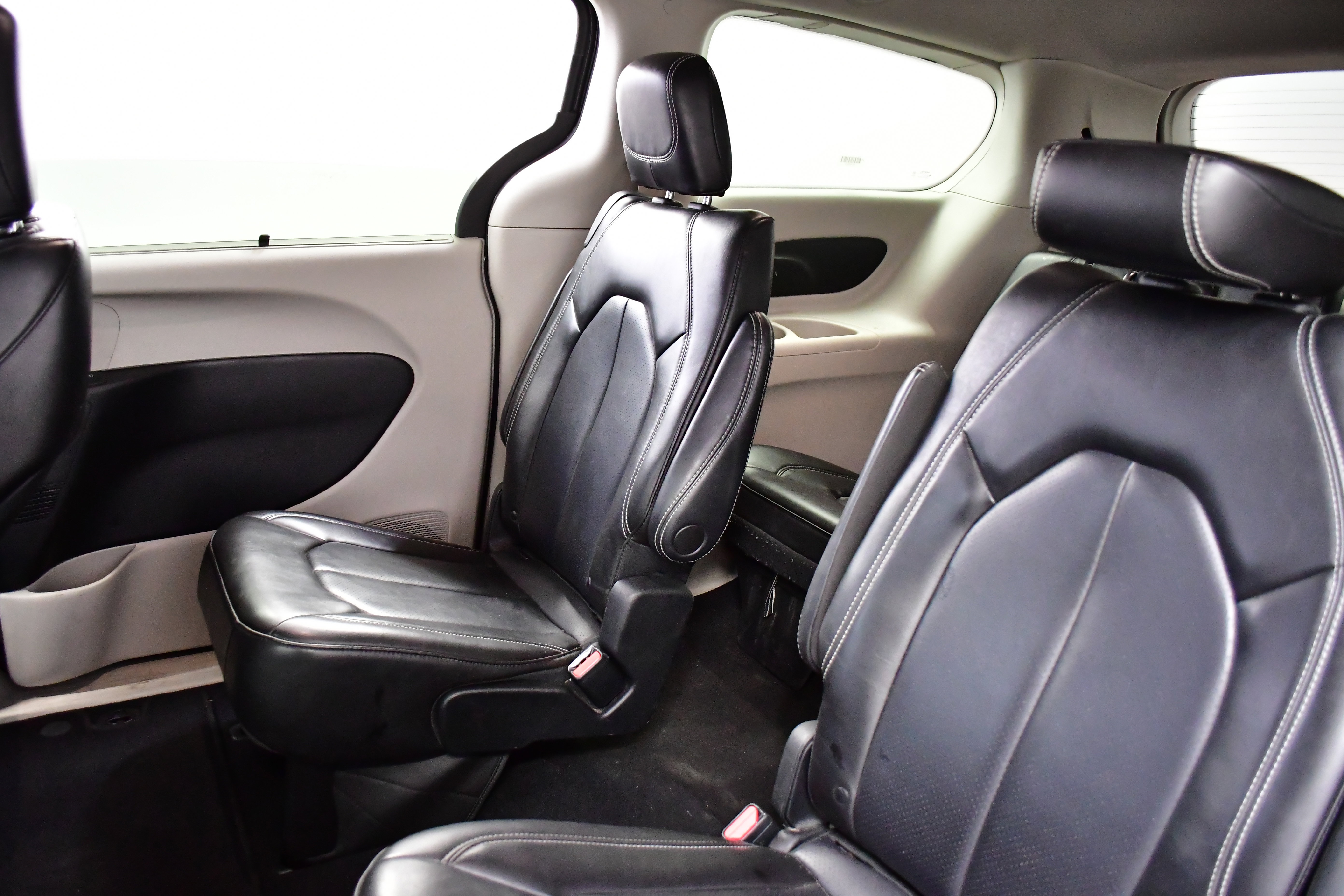 2023 Chrysler Pacifica Touring-L