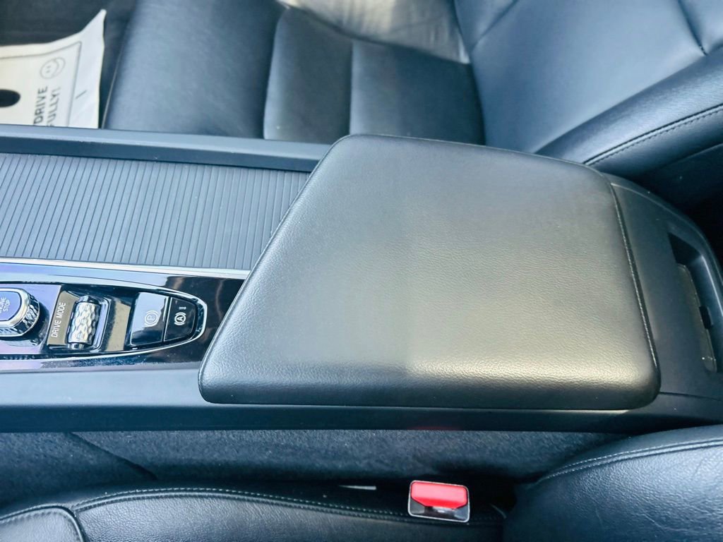 2020 Volvo S60 T5 Momentum