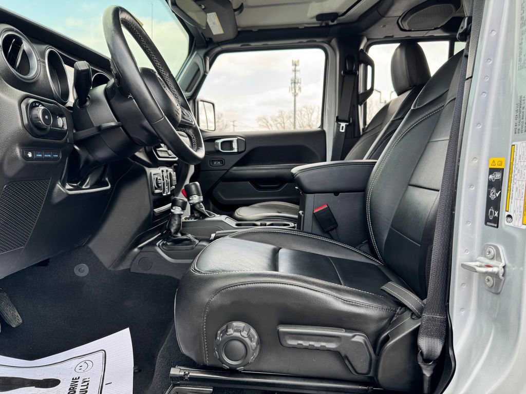 2023 Jeep Wrangler Unlimited Sahara