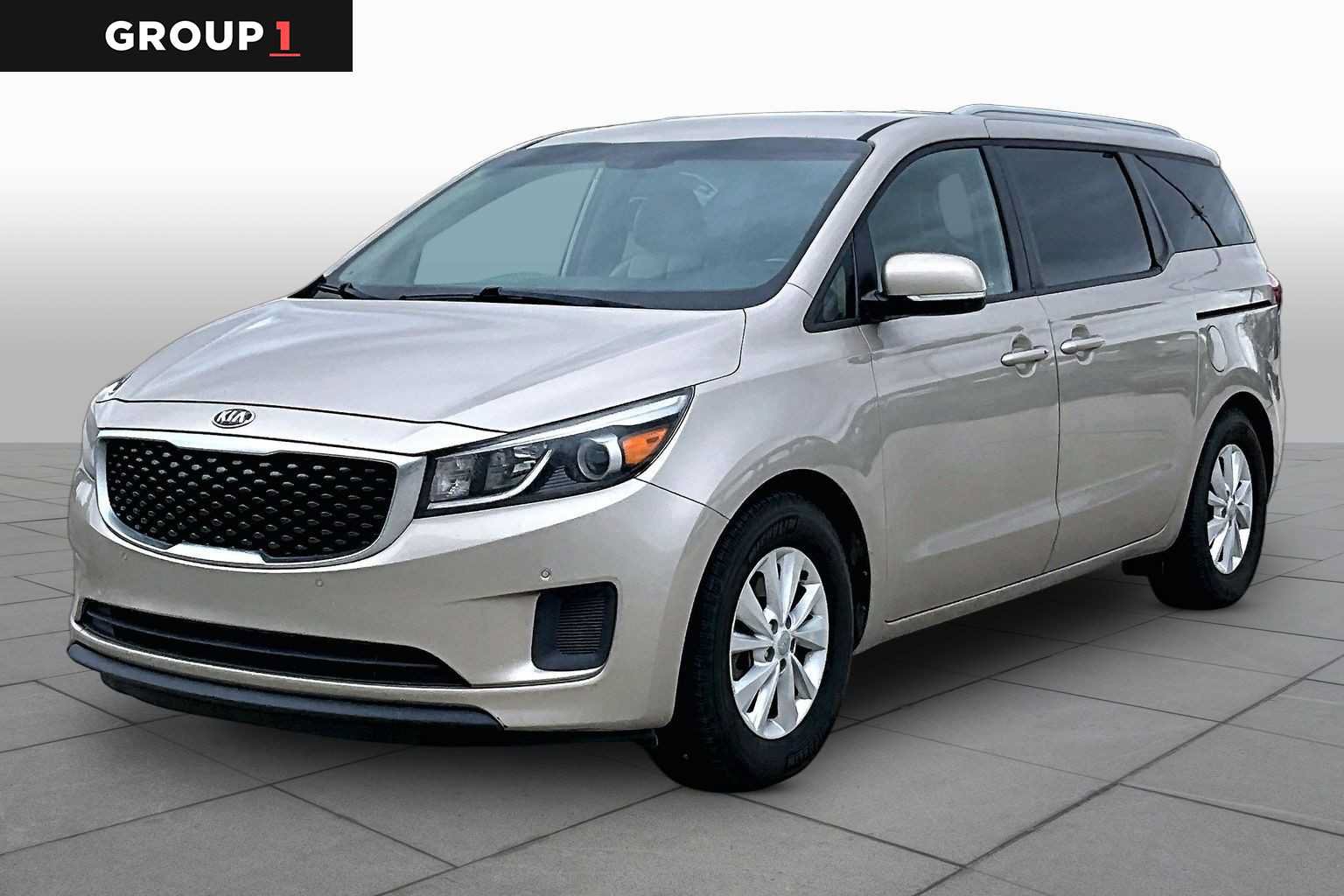 Used 2017 Kia Sedona LX w/ LX Essentials Premium Package