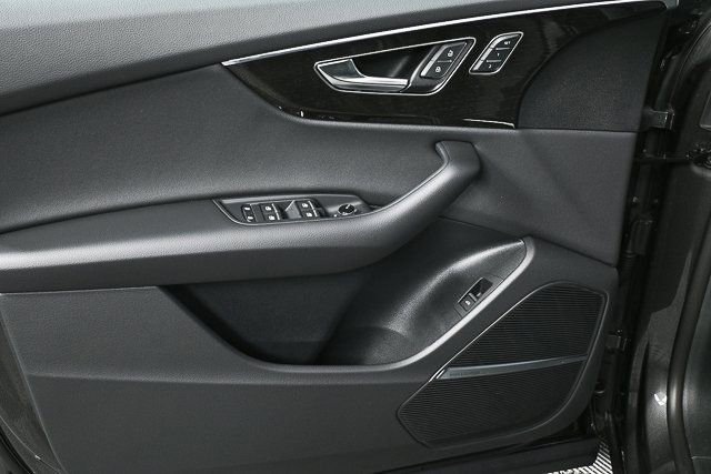 2026 Audi Q8 Premium