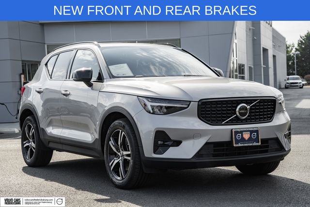 Used 2023 Volvo XC40 B5 Plus w/ Climate Package