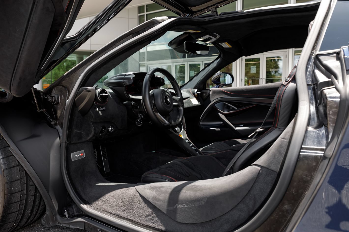 Used 2025 McLaren 750S photo 51