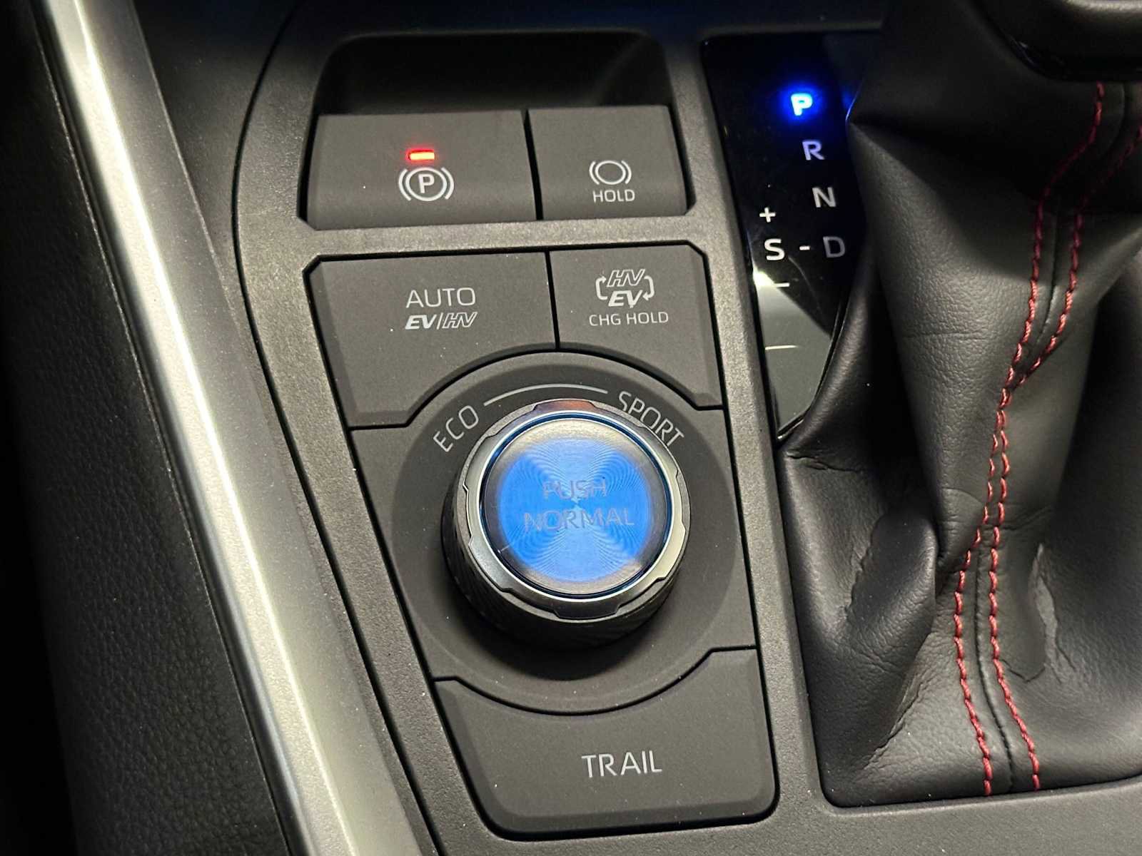 2025 Toyota RAV4 XSE