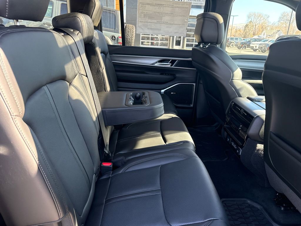 2026 Jeep Grand Wagoneer 4WD