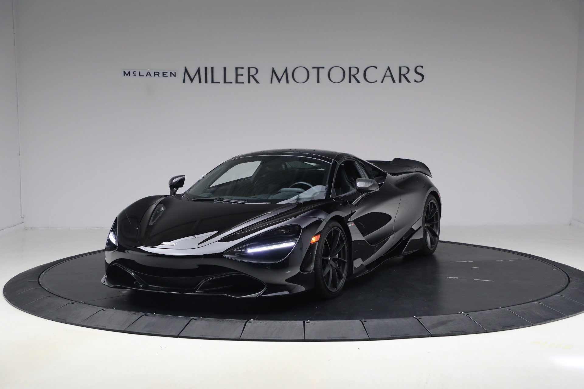 Used 2020 McLaren 720S Performance photo 13