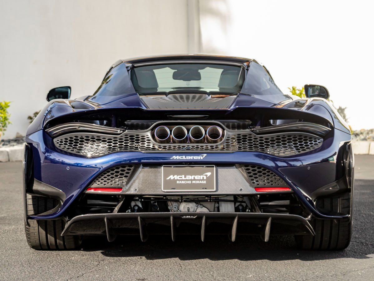 Used 2022 McLaren 765LT photo 10