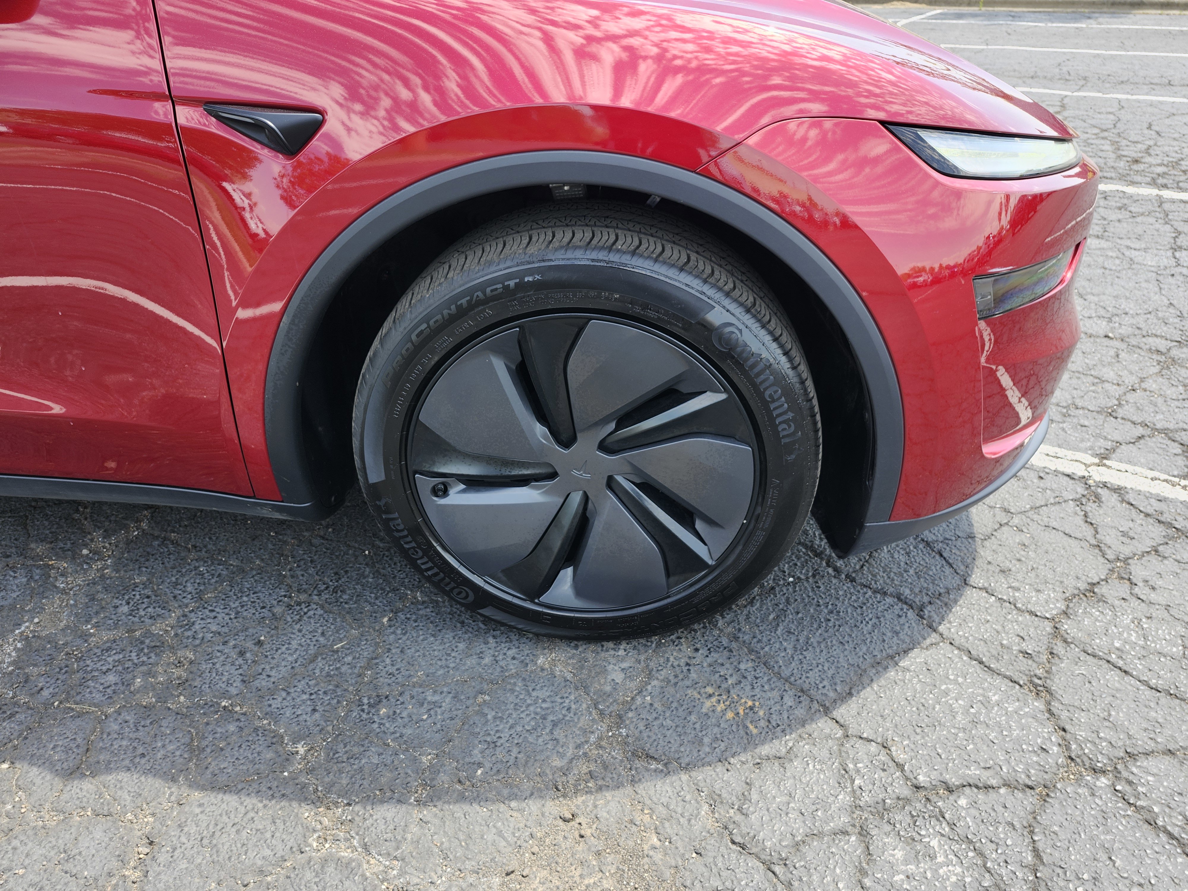 2026 Tesla Model Y AWD