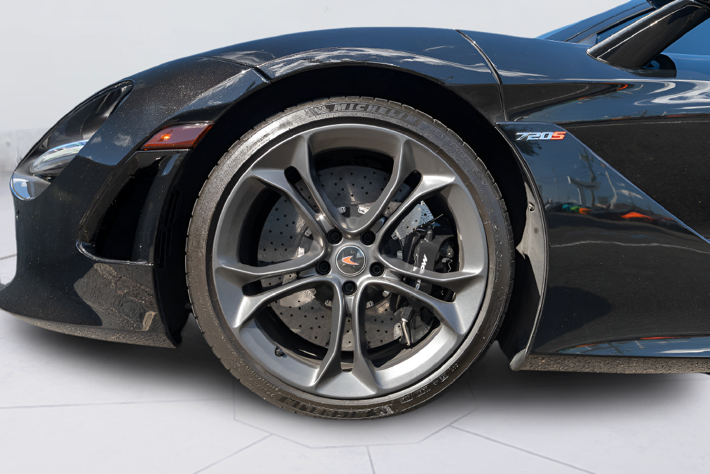 Used 2018 McLaren 720S photo 28
