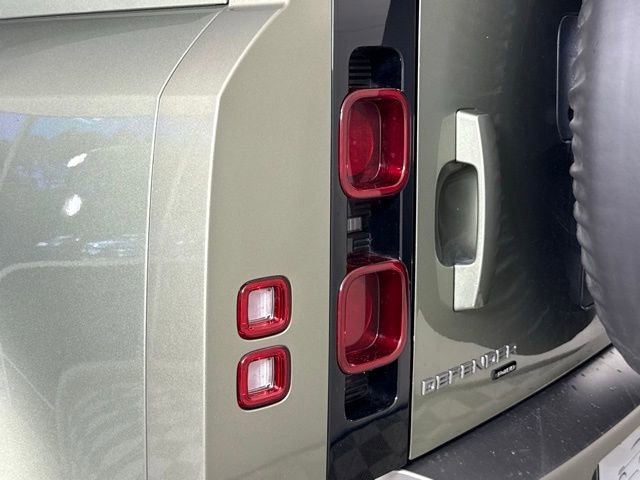 2023 Land Rover Defender 110 X-Dynamic SE