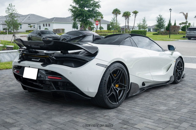 Used 2020 McLaren 720S Performance photo 8