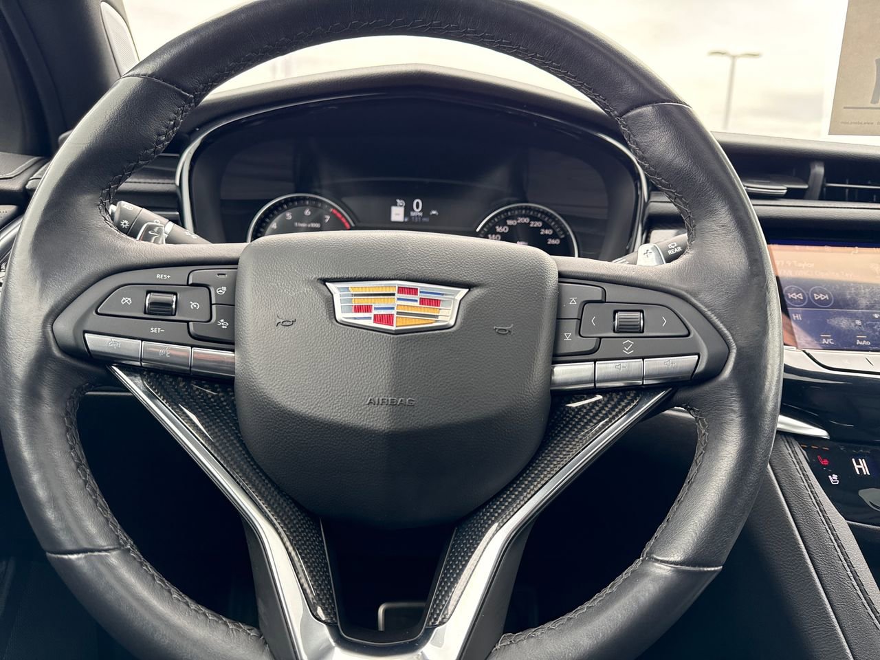 2024 Cadillac XT6 Sport