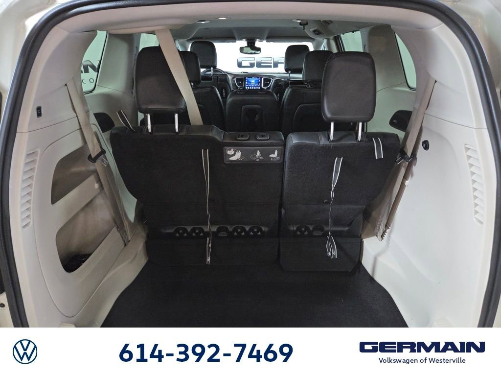 2017 Chrysler Pacifica Touring-L Plus