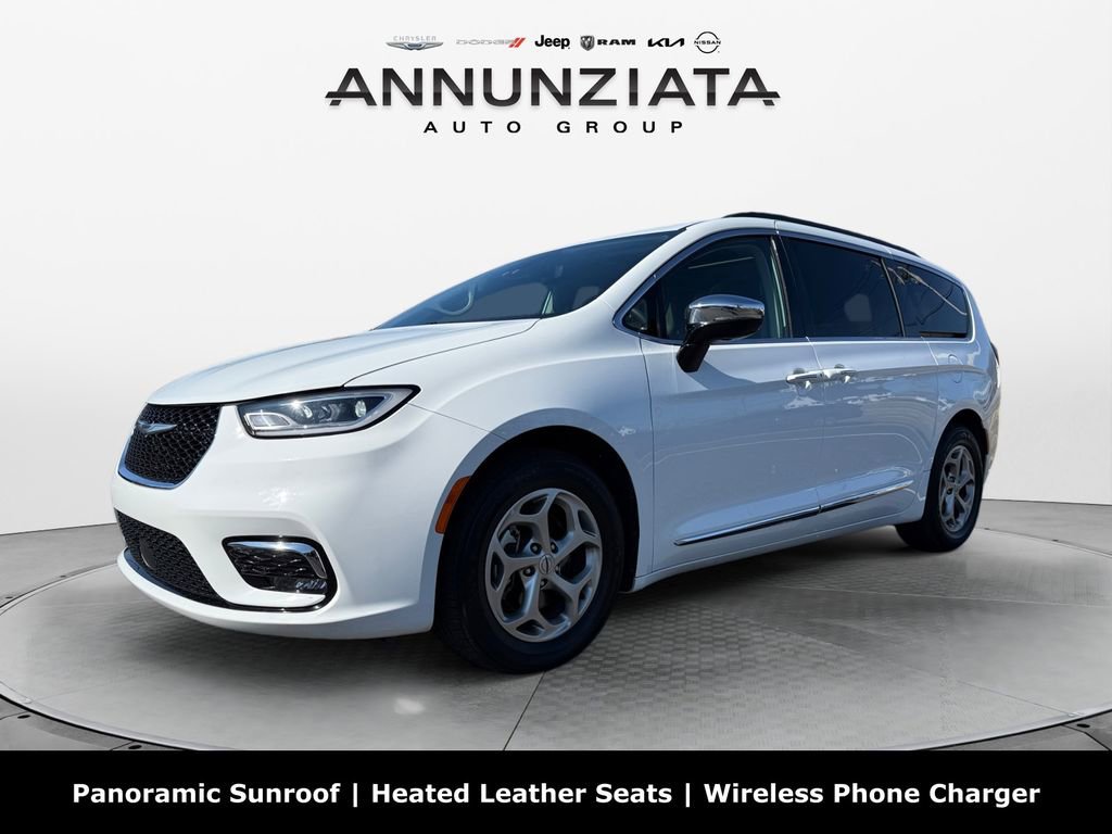 Certified 2023 Chrysler Pacifica Limited