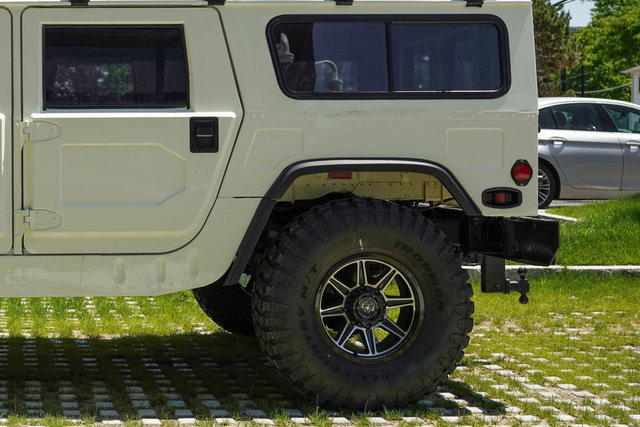 1995 HUMMER H1 4-Door Wagon