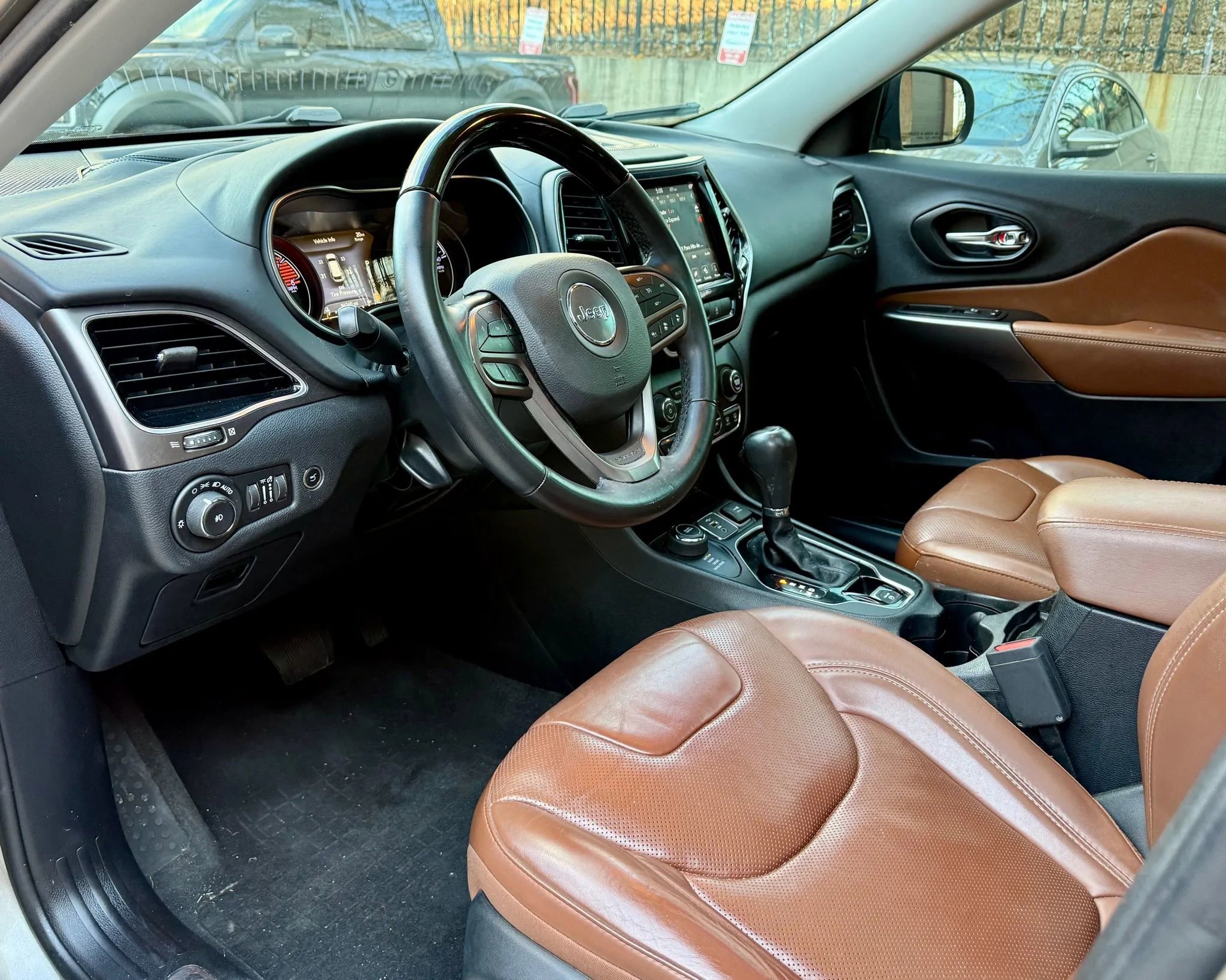 2019 Jeep Cherokee Overland