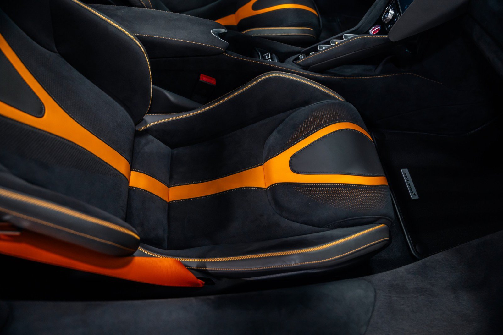 Used 2022 McLaren 720S Performance photo 23
