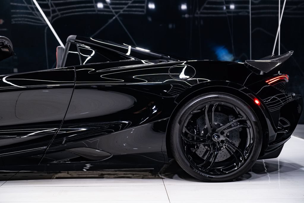 Used 2024 McLaren 750S Spider photo 19
