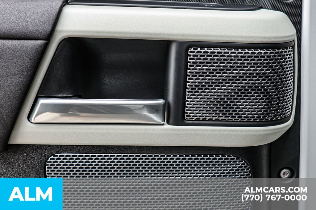 2022 Land Rover Defender 110 X-Dynamic SE