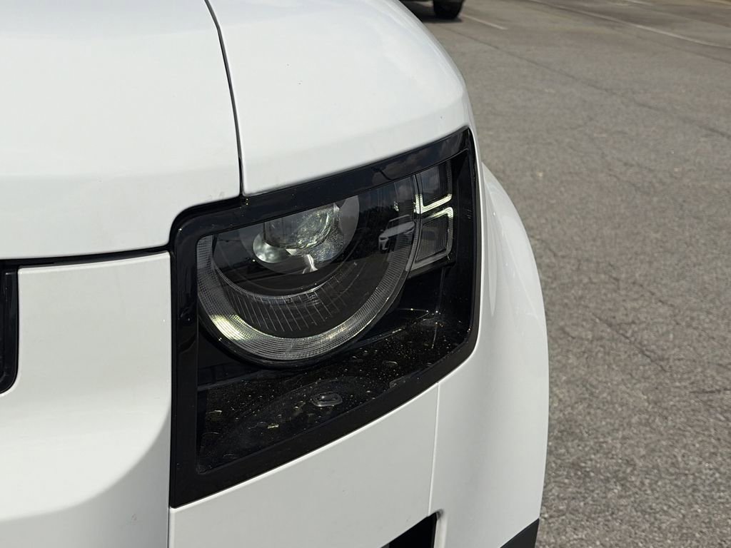 2025 Land Rover Defender 110 S