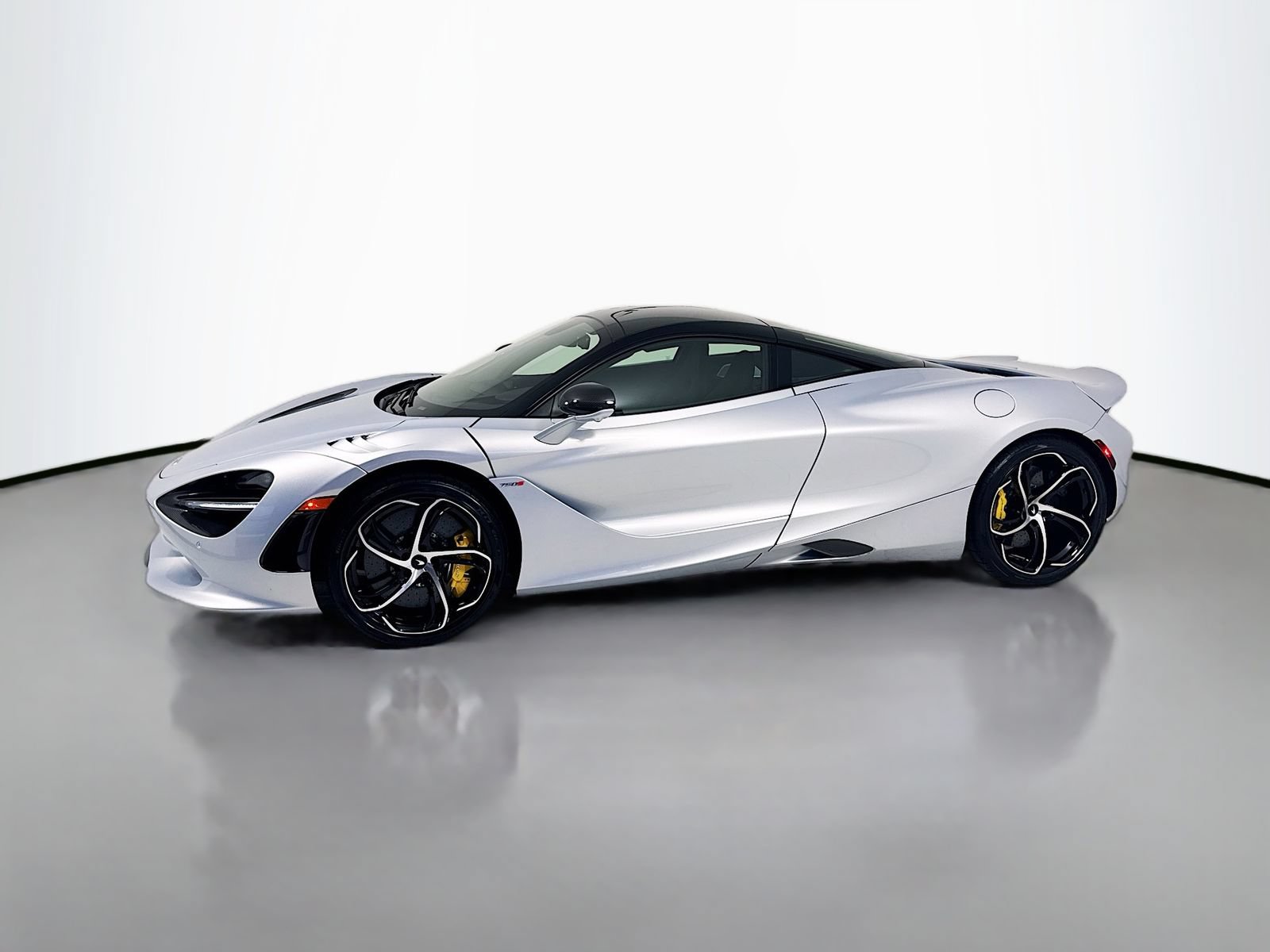 Used 2024 McLaren 750S 4