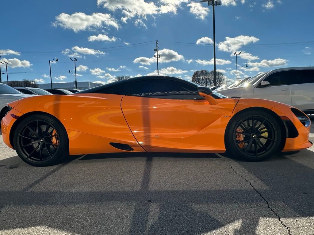 Used 2019 McLaren 720S Performance photo 16