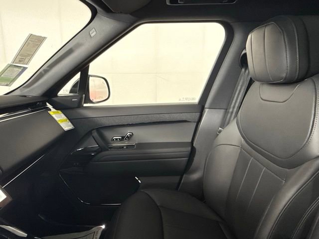 2026 Land Rover Range Rover Sport SE