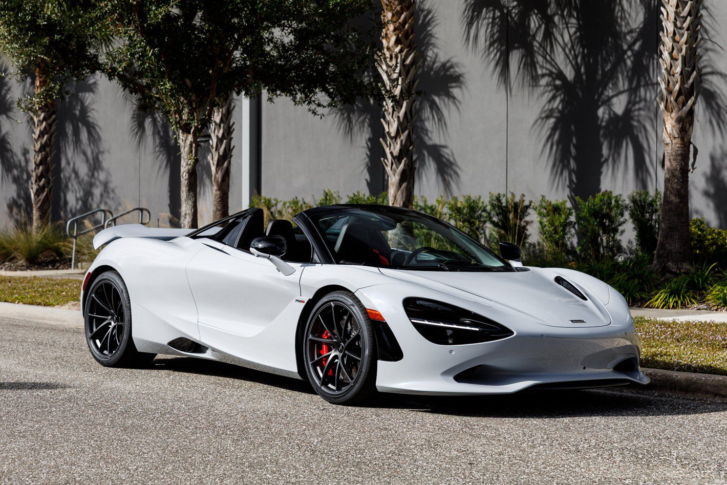 Used 2026 McLaren 750S Spider photo 6