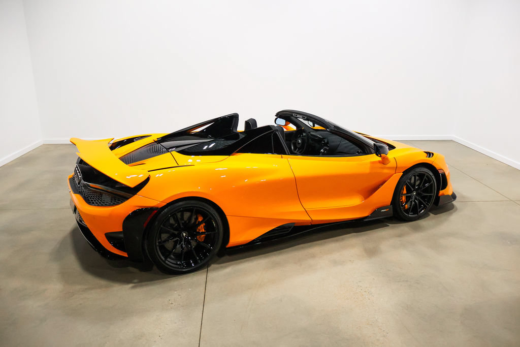 Used 2022 McLaren 765LT photo 70