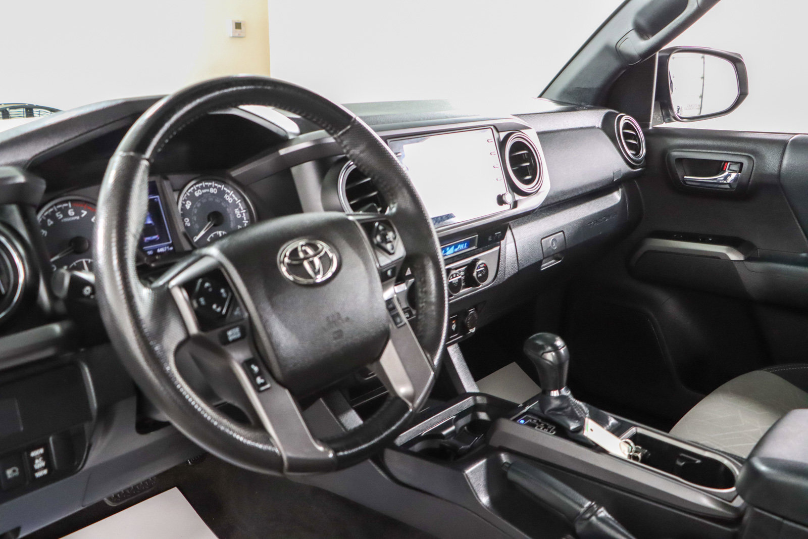 2023 Toyota Tacoma TRD Off-Road