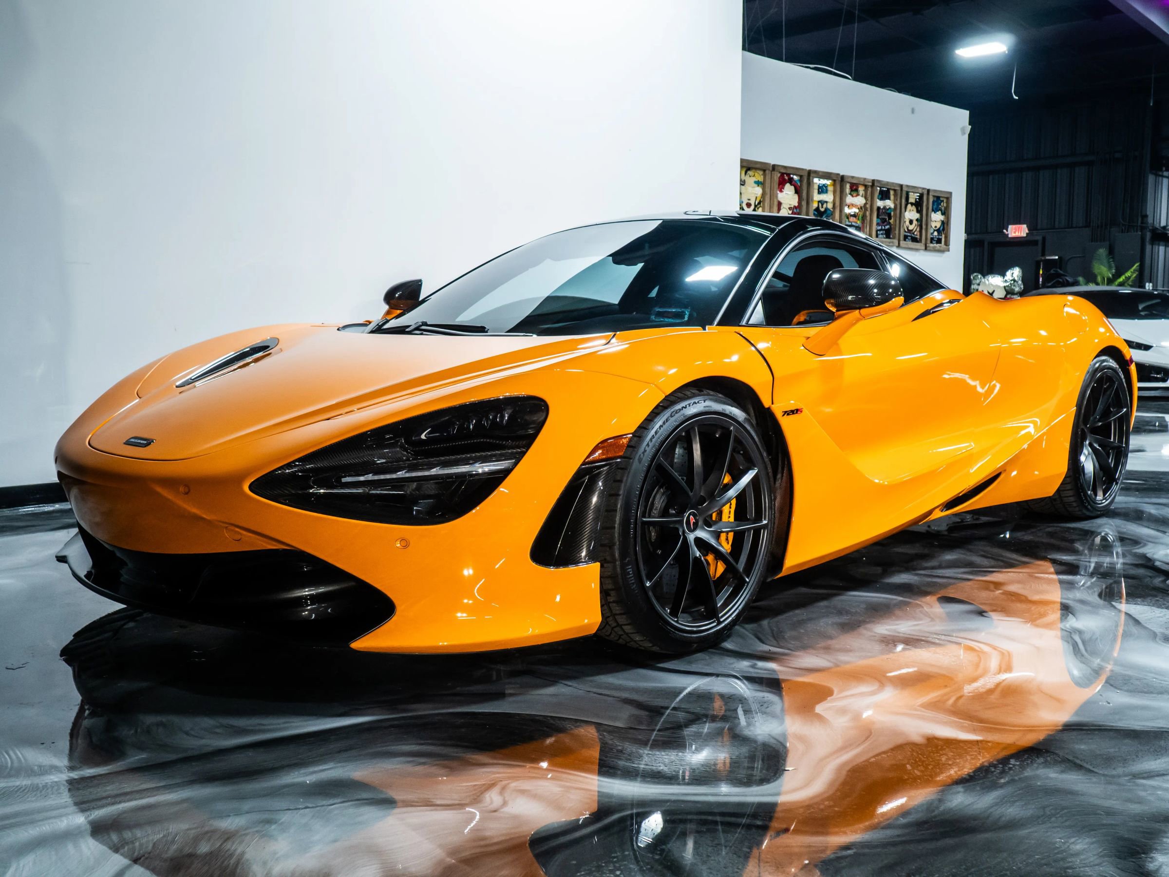 Used 2018 McLaren 720S Performance photo 15