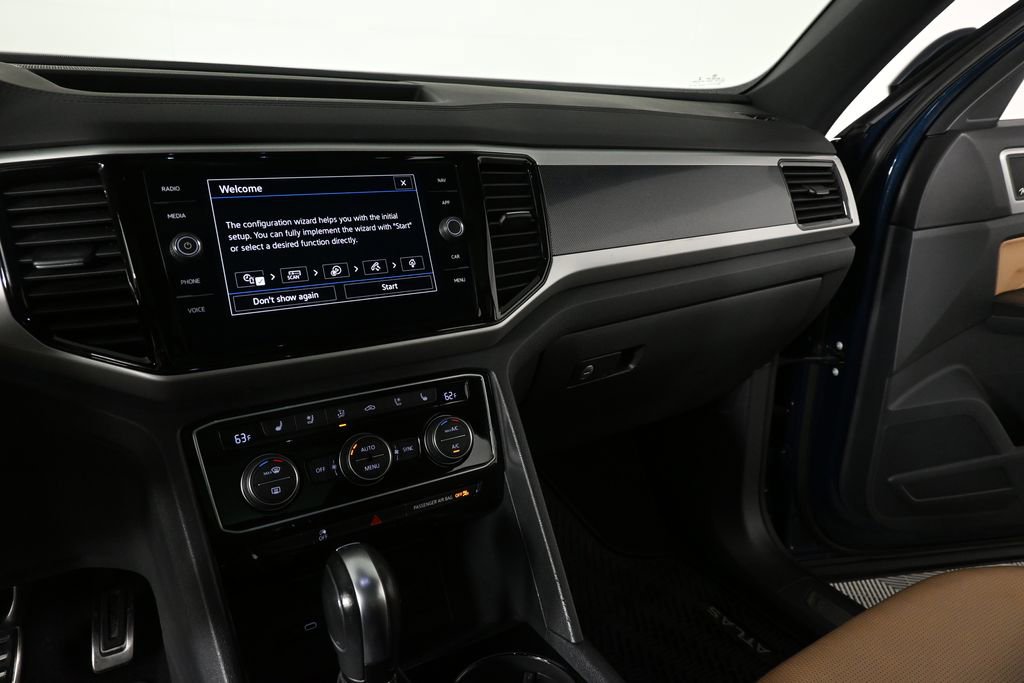 2022 Volkswagen Atlas Cross Sport SEL Premium R-Line