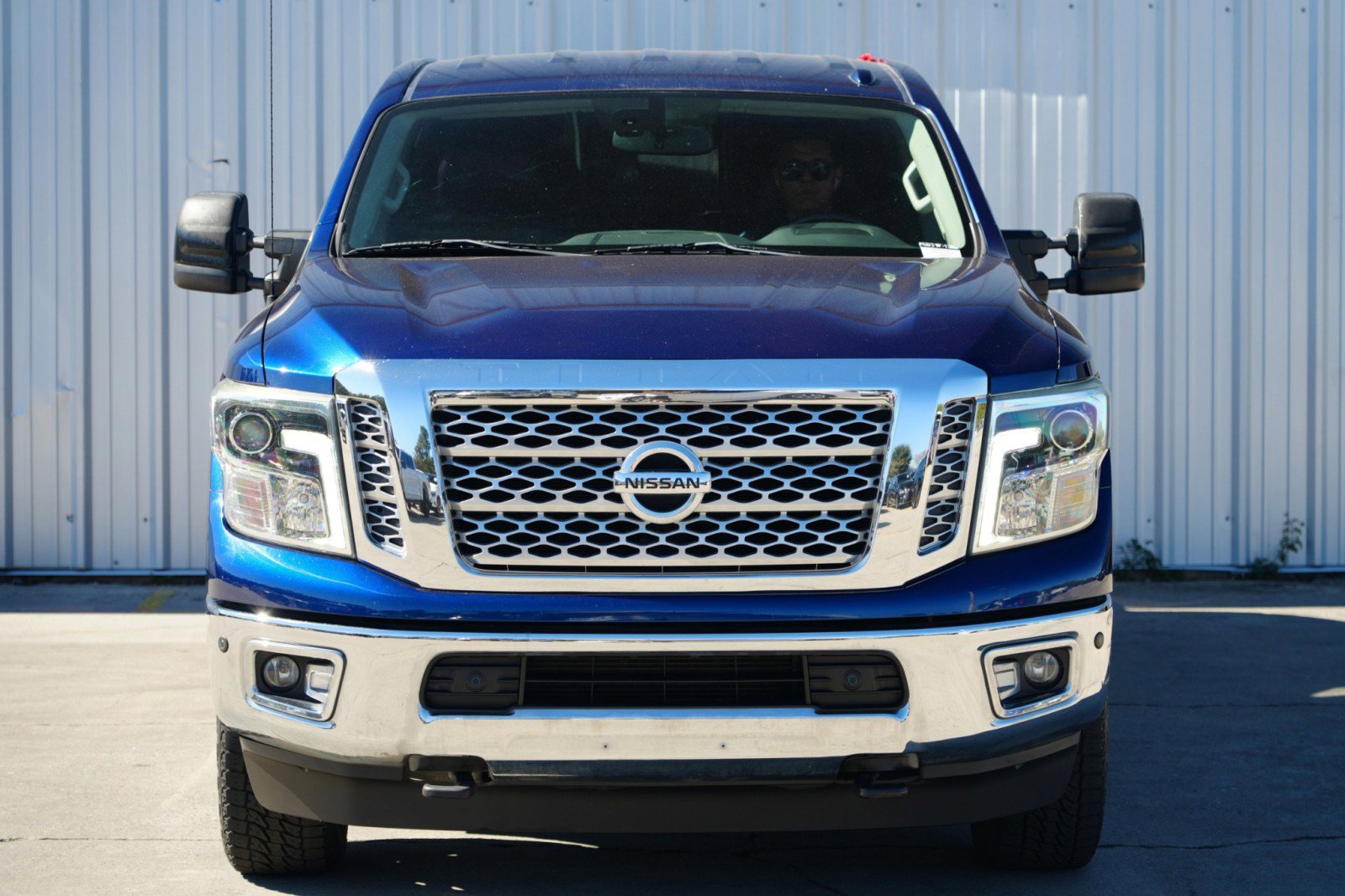 2016 Nissan Titan SL