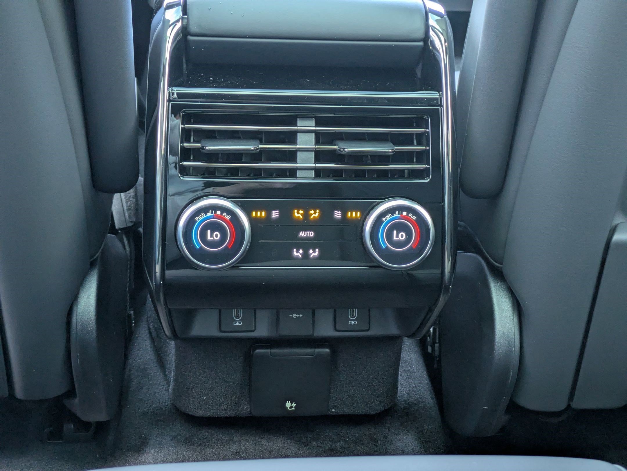 2026 Land Rover Range Rover Sport Dynamic SE