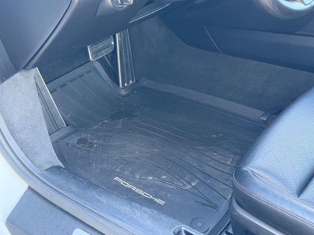 2021 Porsche 911 Carrera