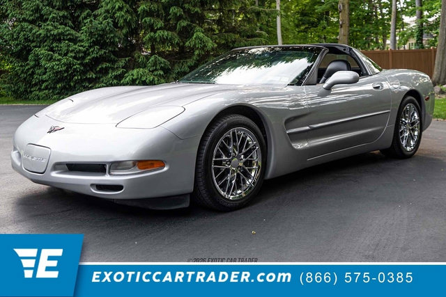 Used 1999 Chevrolet Corvette Coupe w/ Performance Handling Pkg
