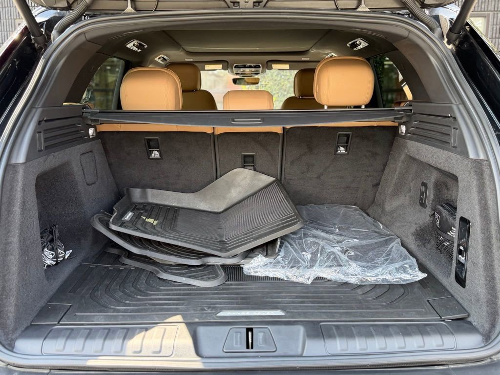 2023 Land Rover Range Rover Sport SE