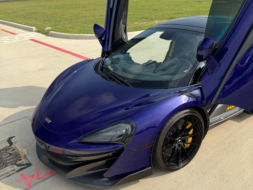 Used 2020 McLaren 600LT Spider photo 12