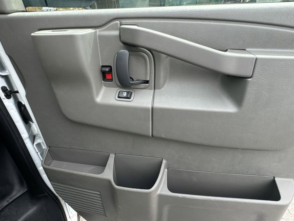 2024 GMC Savana 2500