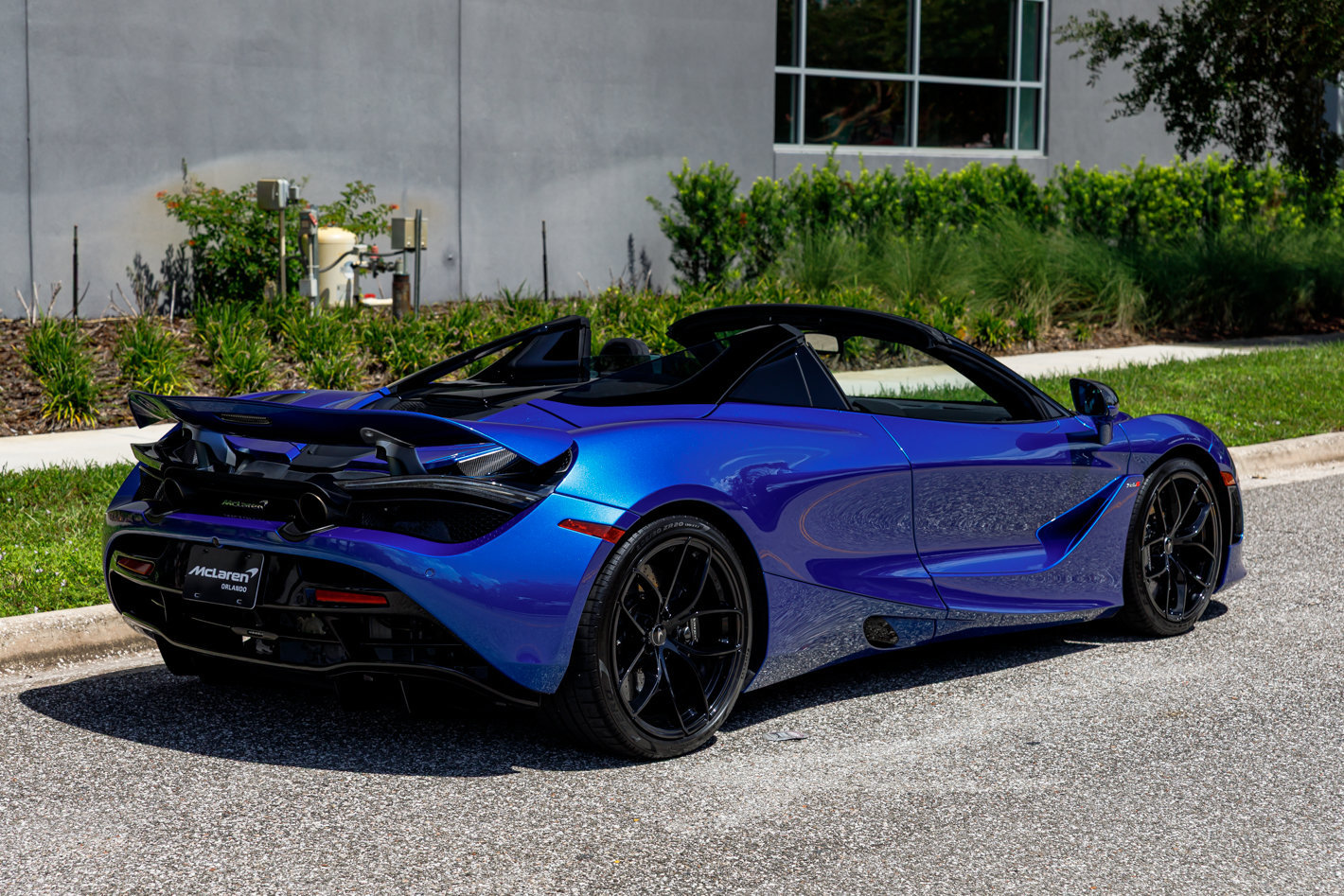 Used 2022 McLaren 720S Luxury photo 21