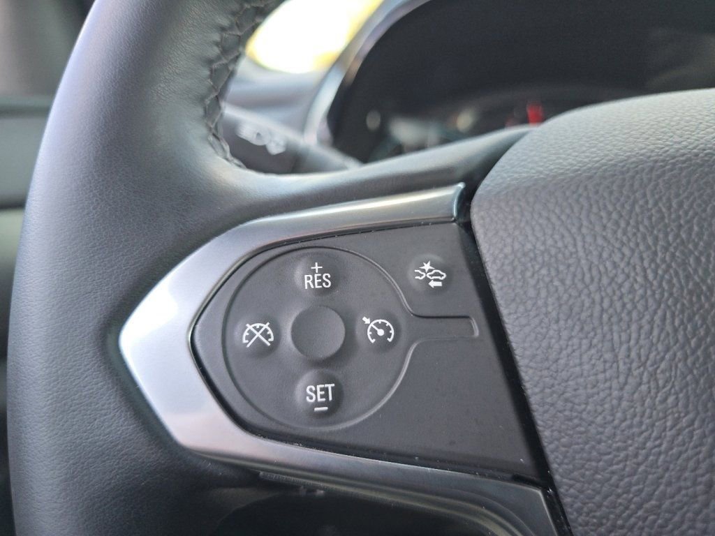 2023 Chevrolet Traverse LT