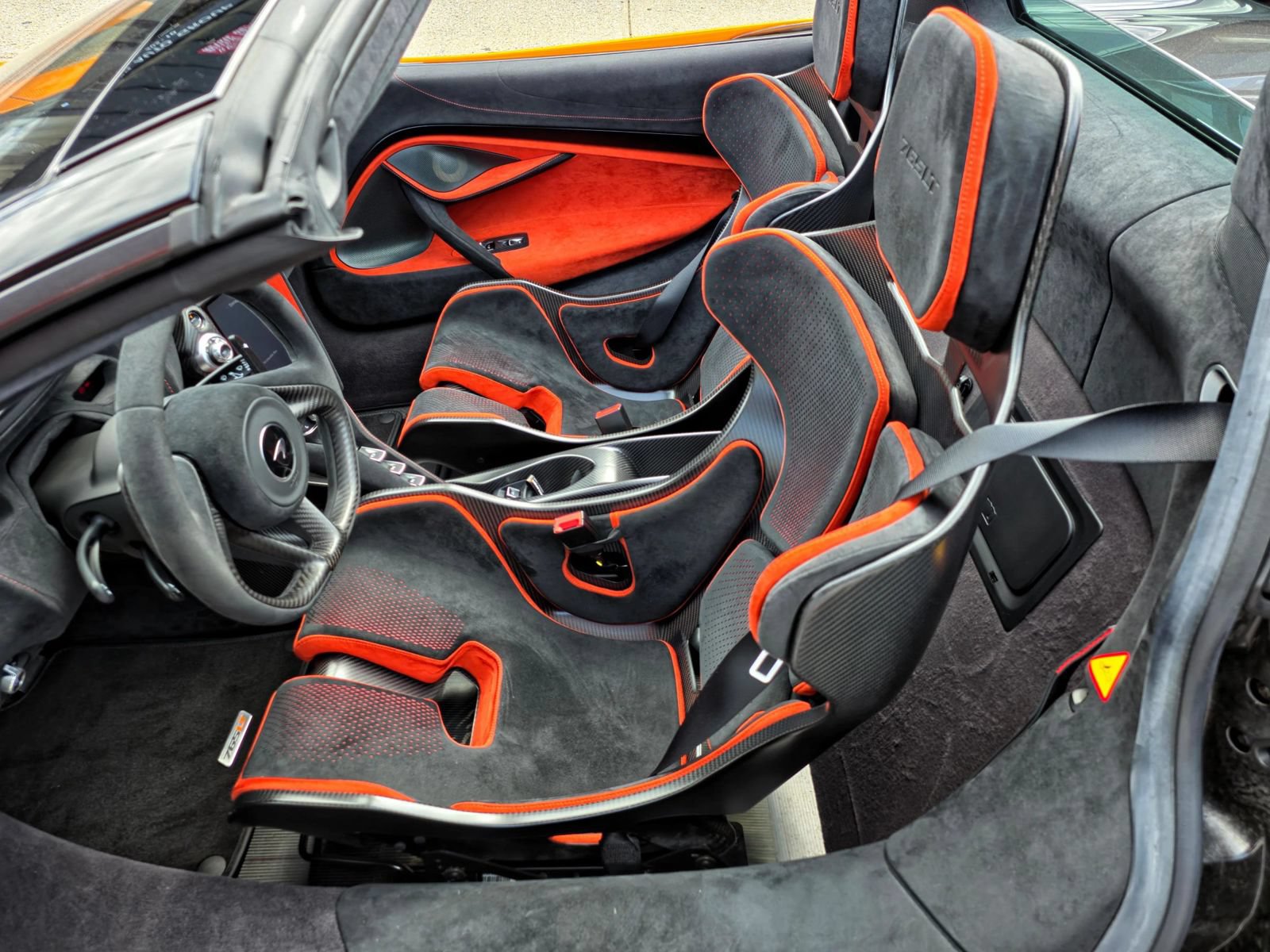 Used 2022 McLaren 765LT photo 38