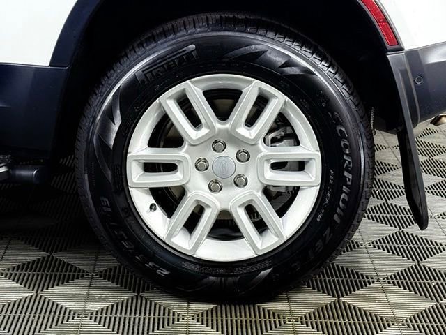 2025 Land Rover Defender 110 S