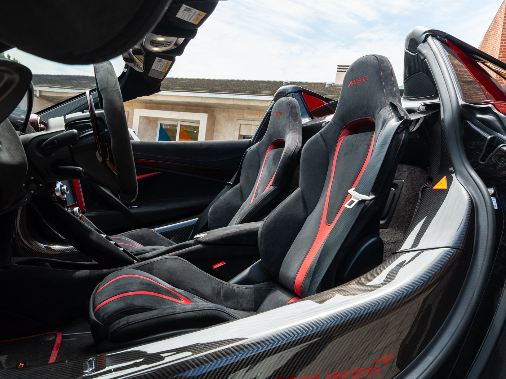 Used 2022 McLaren 765LT photo 9