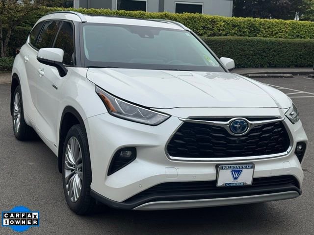 2021 Toyota Highlander Hybrid Platinum