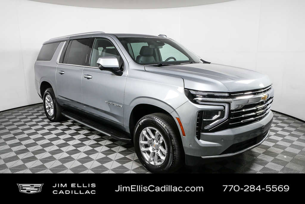 2025 Chevrolet Suburban LT