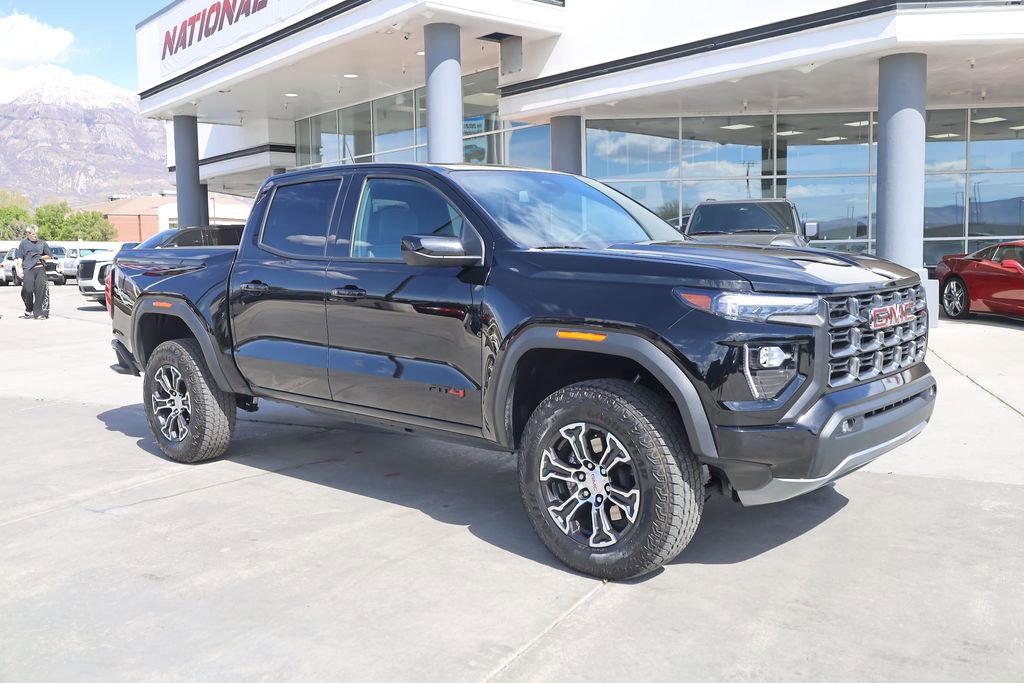 2025 GMC Canyon AT4