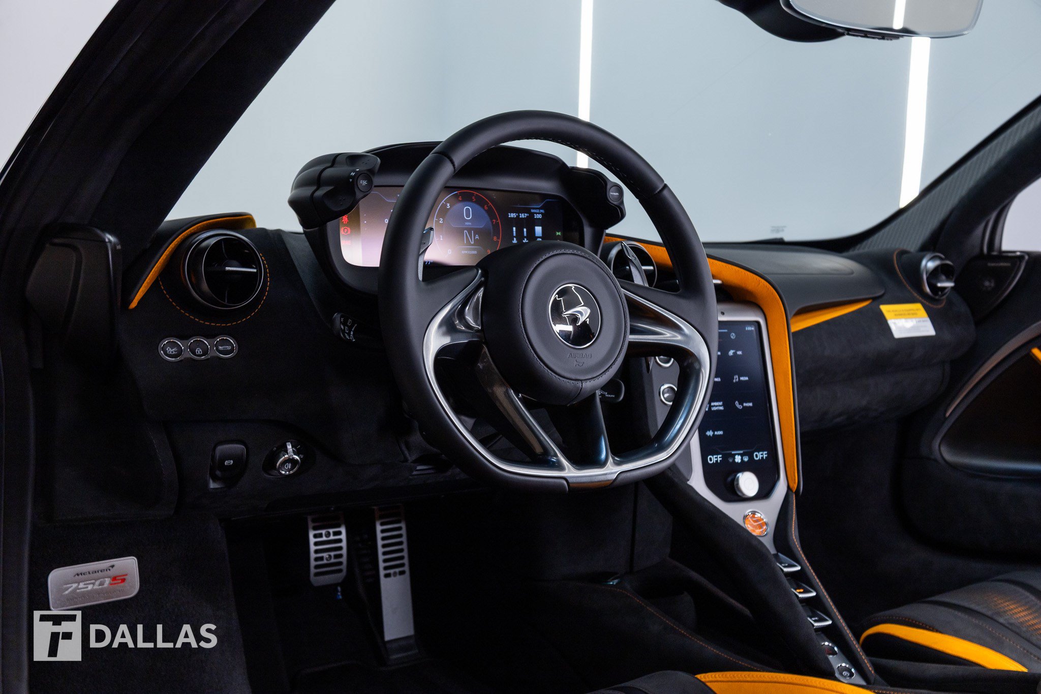 Used 2027 McLaren 750S Spider photo 26