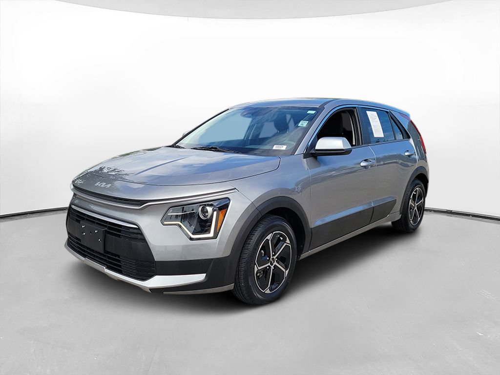 Certified 2025 Kia Niro LX